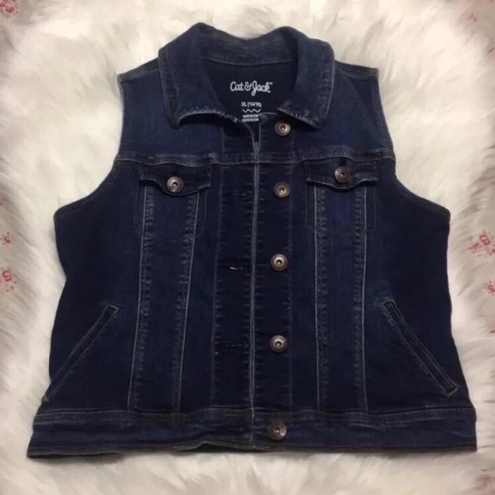 Stylin’ Denim Vest with Pockets!